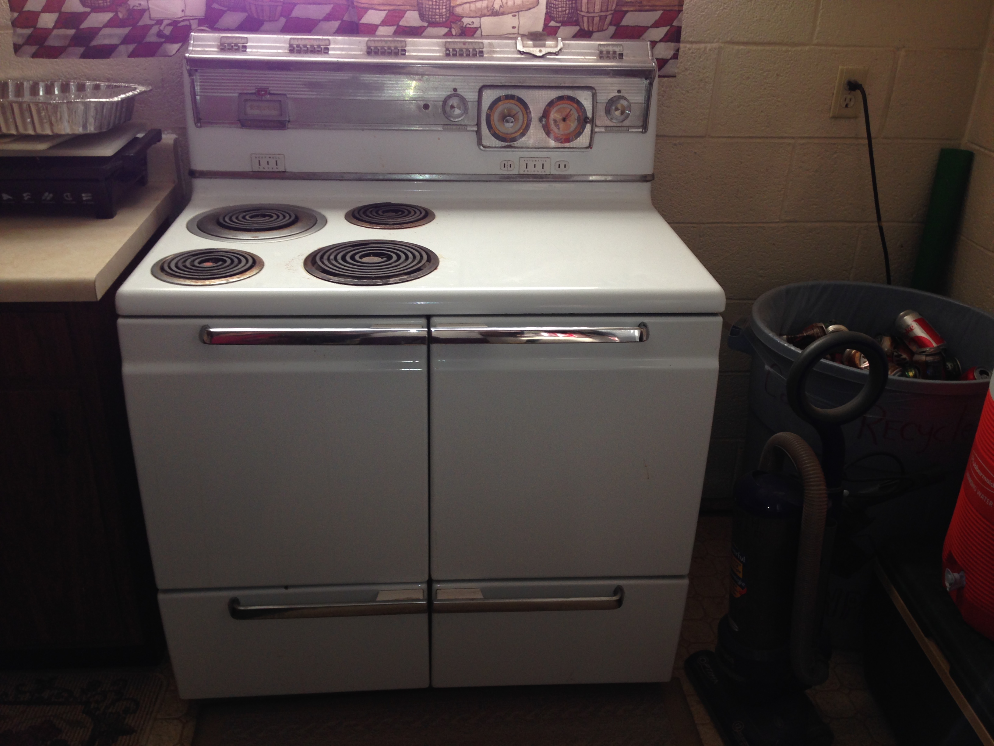 1950's? HOTPOINT Stove antique appraisal InstAppraisal